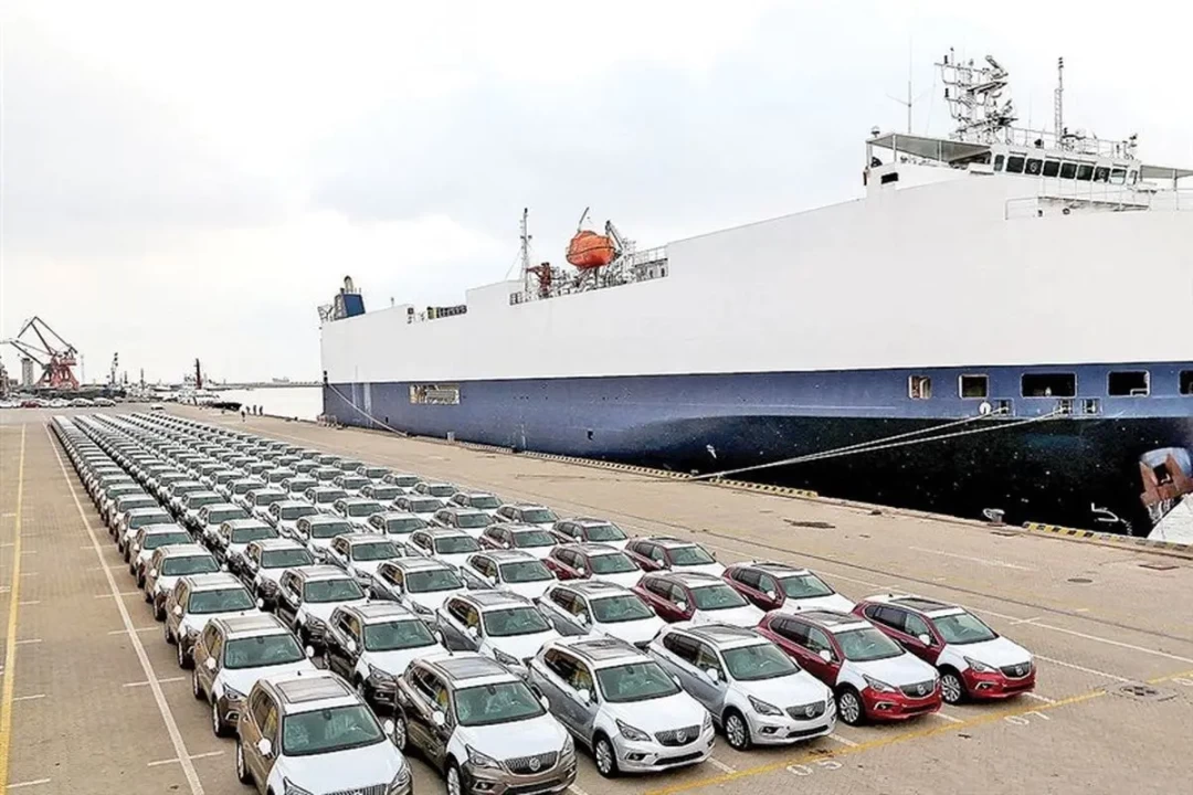 ترخیص دومین محموله خودروهای وارداتی از گمرک